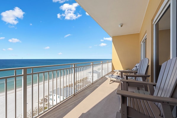 Expansive Gulf-Front Views