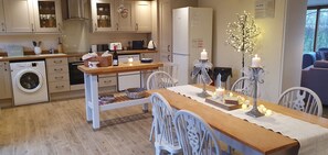 Kitchen Dining area