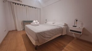 Bed,Bedroom