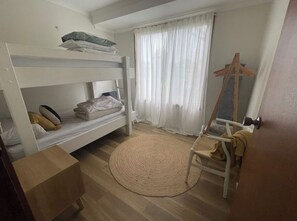 Bunk room 