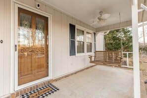 Front Patio w/seating & swing