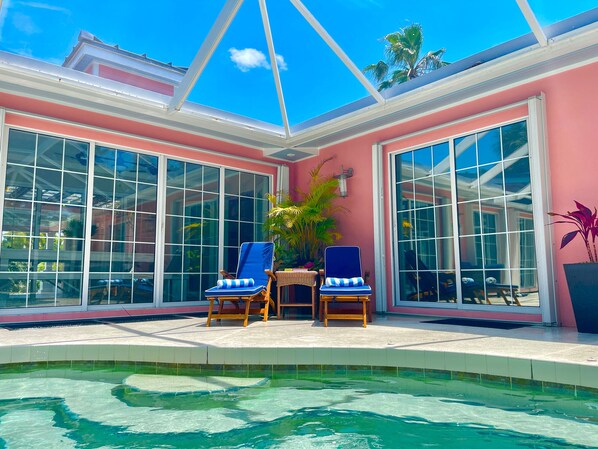 Welcome to Villa Rosa