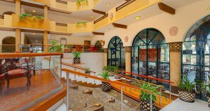 Enjoy the elegance of our classic Mexican ambiance.