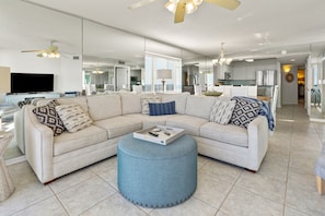 Furniture, Home Decor, Architecture, Building, Indoors