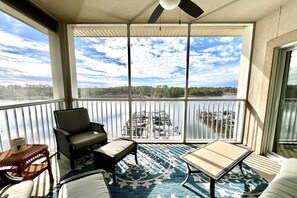 Relaxing views from your private baclony!