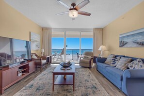 Spacious beachfront living area