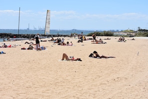 Elwood Beach virtually at your doorstep