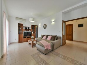 Wohnzimmer 1