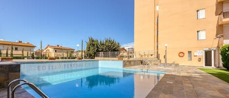 Holiday Home Swimming Pool