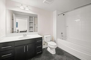 South Arlington Arlington 1 Bedroom Bathroom