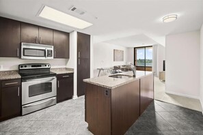 South Arlington Arlington 1 Bedroom Kitchen