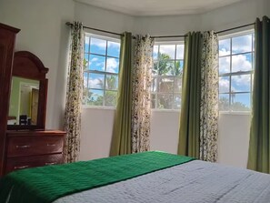 Cozy Bedroom 