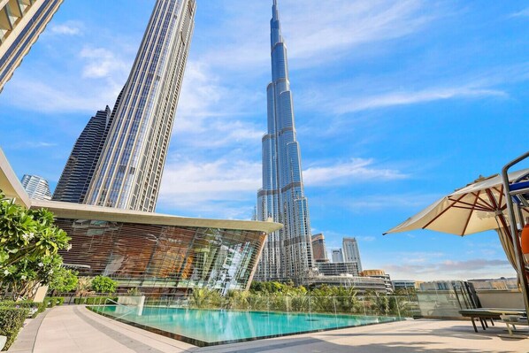 Infinity Pool Paradise: Dive into luxury with stunning views of Burj Khalifa as your backdrop!
