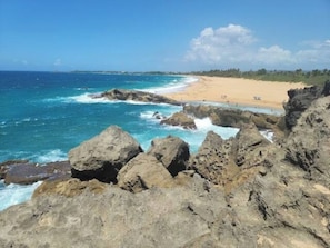 La Poza del Obispo Beach