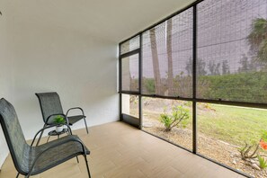 Lanai | Single-Story Condo on 1st Floor