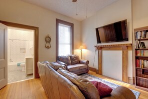 Living Room | Central A/C