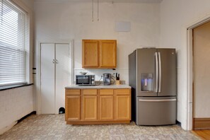 Kitchen | Keurig Coffee Maker