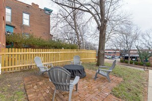 Shared Yard w/ Fire Pit | Single-Story Unit | 1st-Floor Apartment