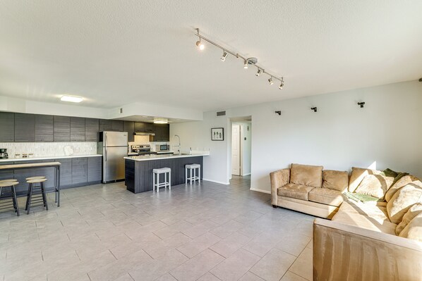 Scottsdale Vacation Rental | 2BR | 1BA | 936 Sq Ft | Stairs Required to Enter