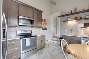 Kitchen | 1st Floor | Dishwasher