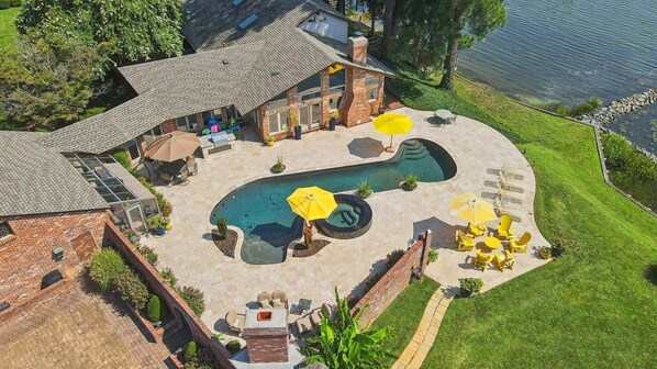 Resort Style Pool