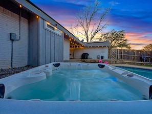Bain à remous extérieur