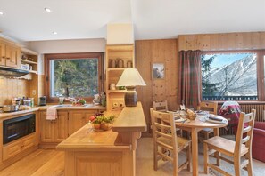 Living and dining room