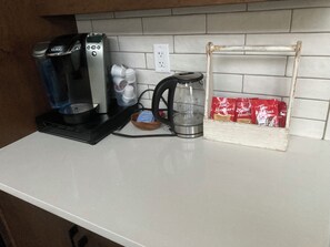 Kaffee und/oder Kaffeemaschine