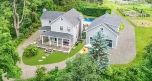 2acre Farmhouse with pool and garden