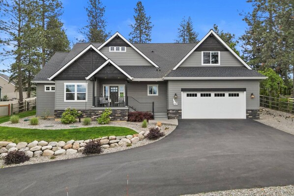 Winston's Luxurious Retreat in Coeur d'Alene, ID