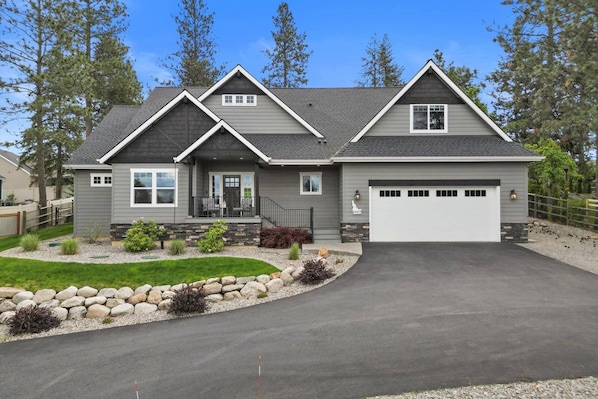 Winston's Luxurious Retreat in Coeur d'Alene, ID