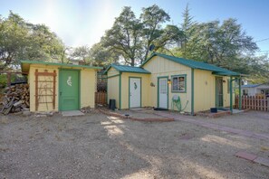 Exterior | Single-Story Studio