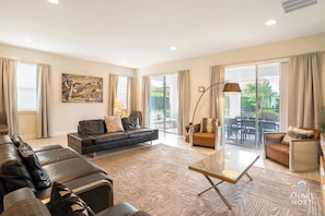 Great space for entertaining as well. Could this be a little dance floor?