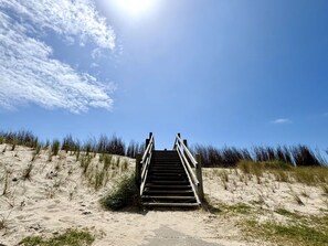 Blau, Horizont, Landschaft, Geländer, Morgen, Sand, Sonnenlicht, Meer, Treppe, Zaun