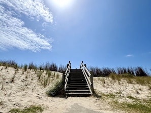Blau, Horizont, Landschaft, Geländer, Morgen, Sand, Sonnenlicht, Meer, Treppe, Zaun