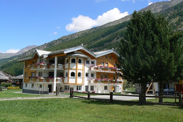 Holiday Home Exterior [summer]