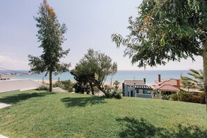 Borealis Sea Side Villa, Moudania (2)