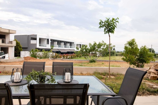 Harry Sea Side Family Apartment, Yerakini (1)