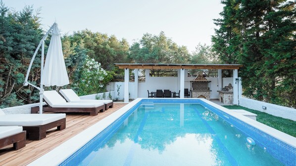 Callisto Private Pool Villa, Pefkohori (1)