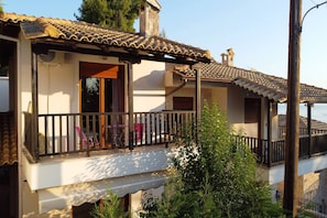 Pine Sea Side Maisonette, Siviri (3)