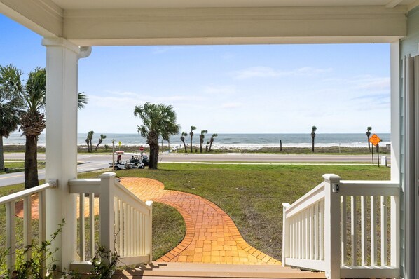 Beach House - Coastal Paradise 