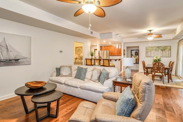 Living Room with Plenty of Seating