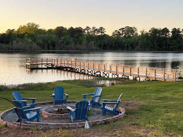 Lakeside firepit
