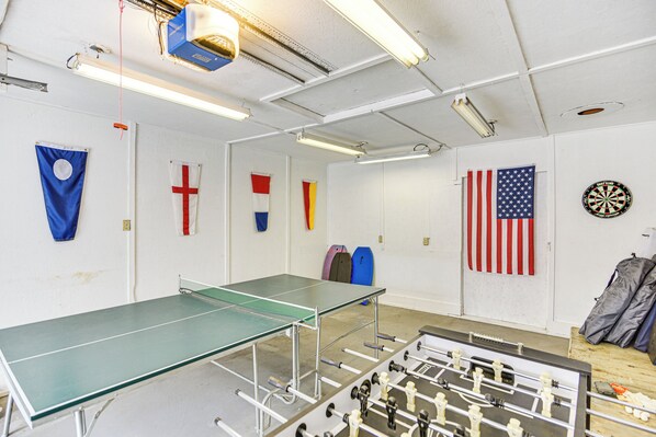 Detached Garage | Ping-Pong Table | Foosball Table