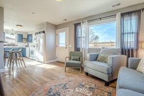 The open floorplan welcomes you right as you come through the door and leads directly into the kitchen.