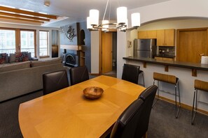 Indoors,Furniture,Table,Building,Dining Room
