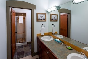 Sink, Lamp, Sink Faucet, Plate, Bathroom