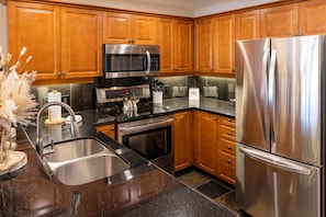 Indoors, Microwave, Oven, Kitchen, Refrigerator