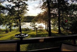 Lakeside Deck- for grilling and outdoor dining! 