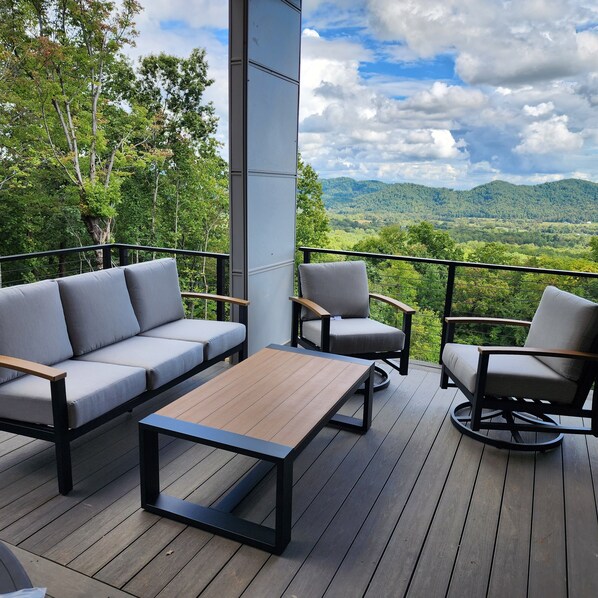 Amazing views of the Blue Ridge Mountains from almost every room!